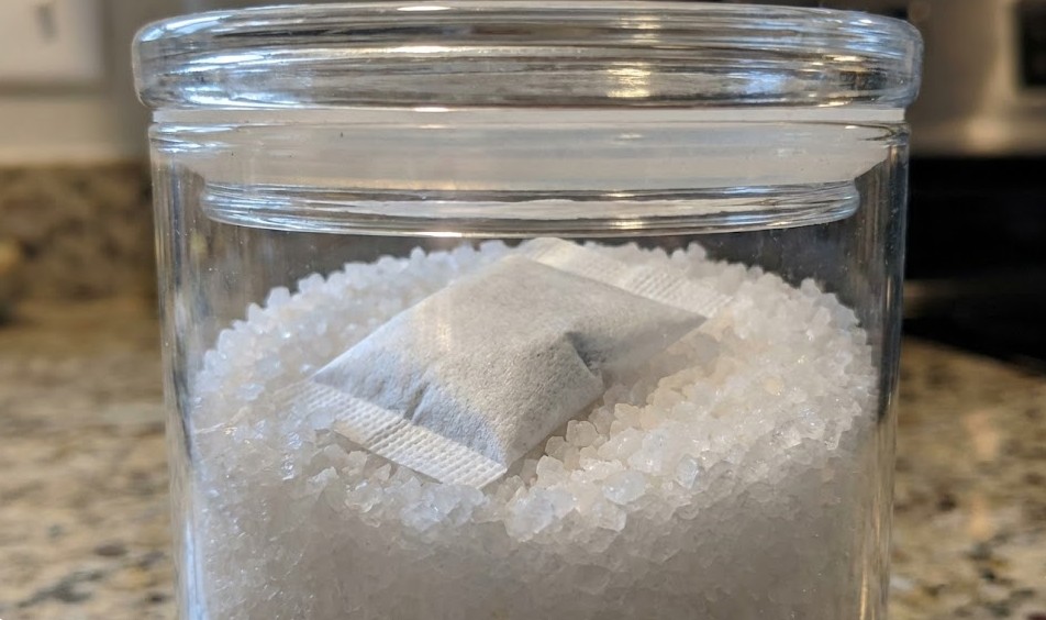 湿気で固まるのを防ぐ正しい保存方法