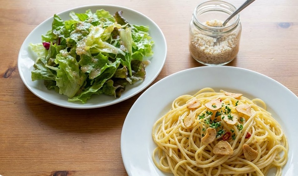 ドレッシングやパスタにも使えるガーリック塩